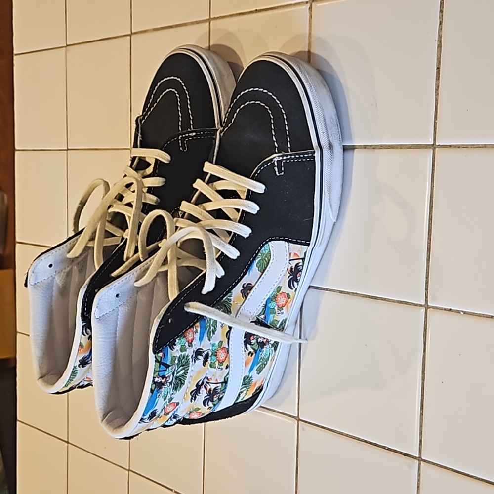 Hawaii colorful vans like new size M10